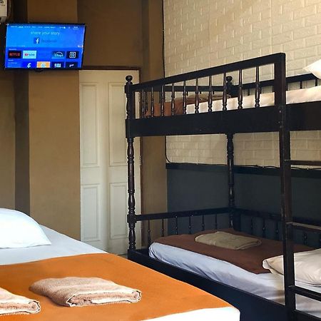 Omah Pelem Syariah Hostel Semarang Kültér fotó