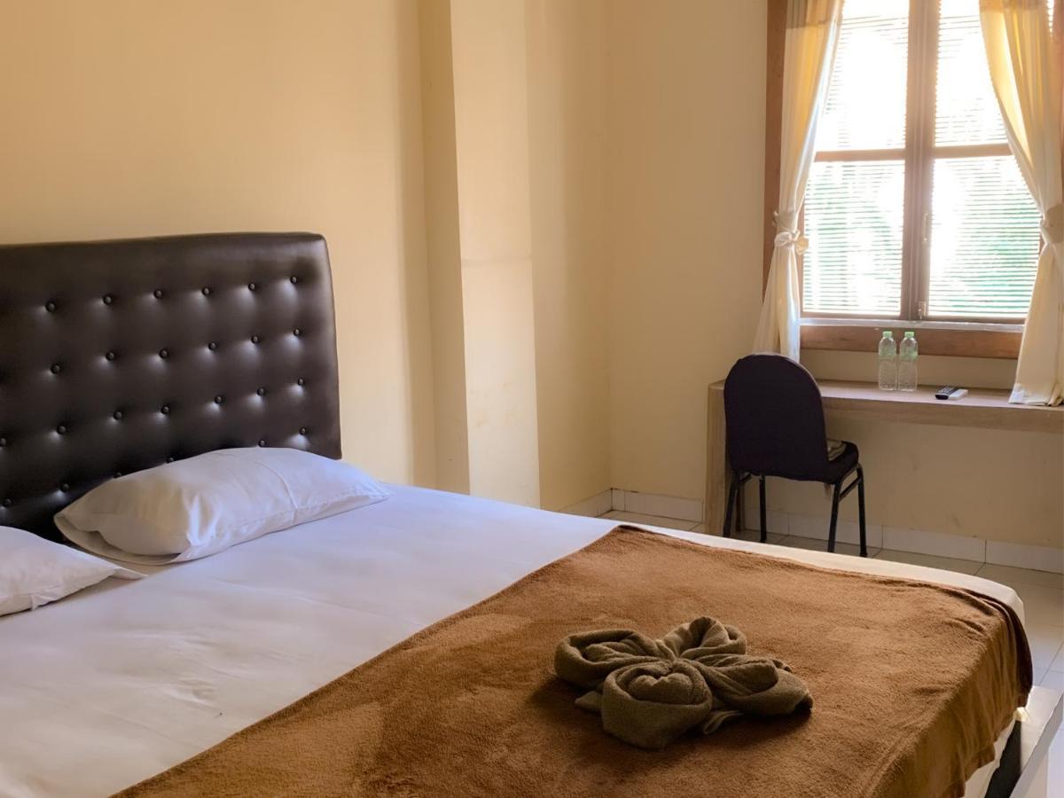Omah Pelem Syariah Hostel Semarang Kültér fotó