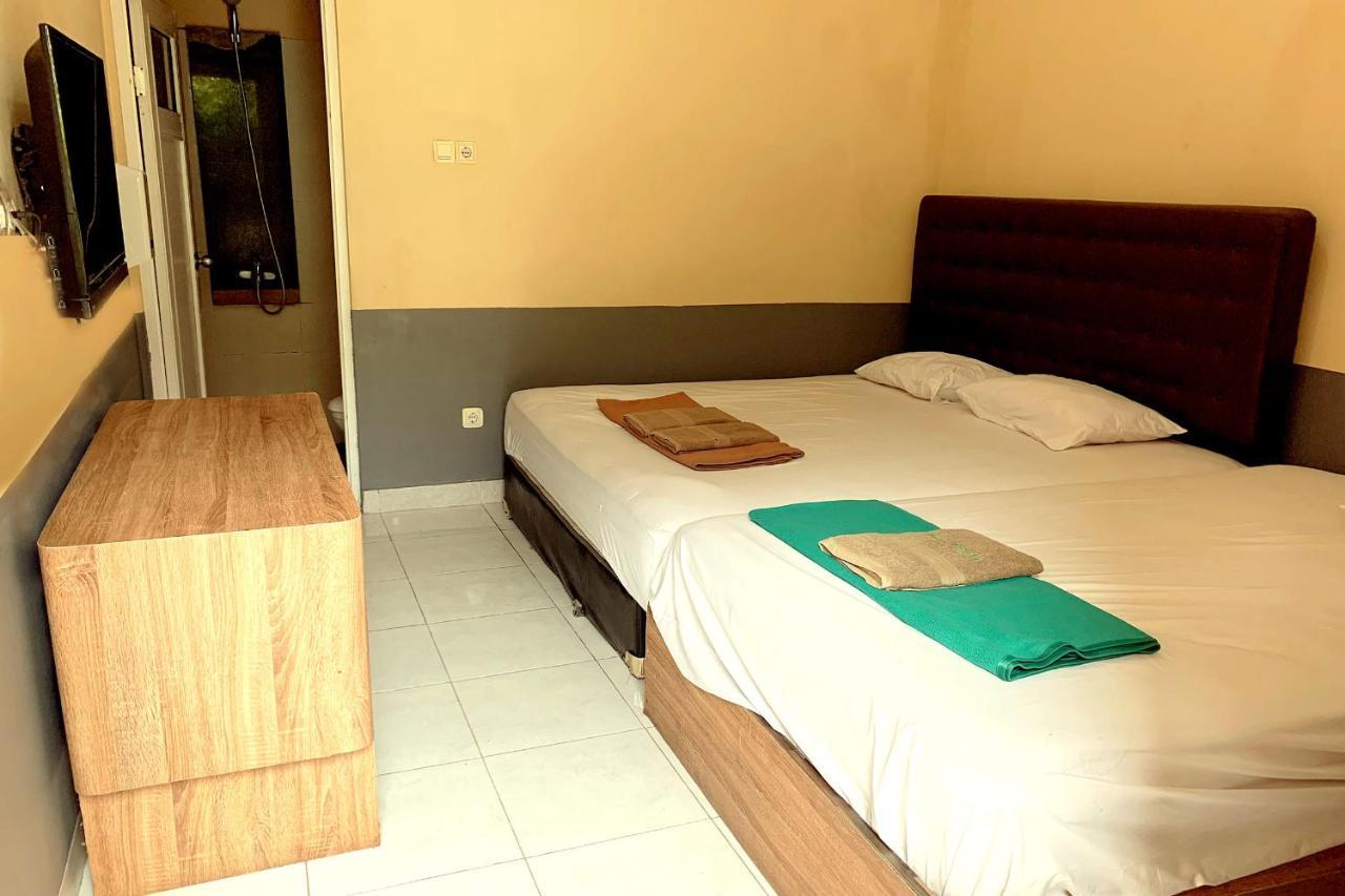 Omah Pelem Syariah Hostel Semarang Kültér fotó