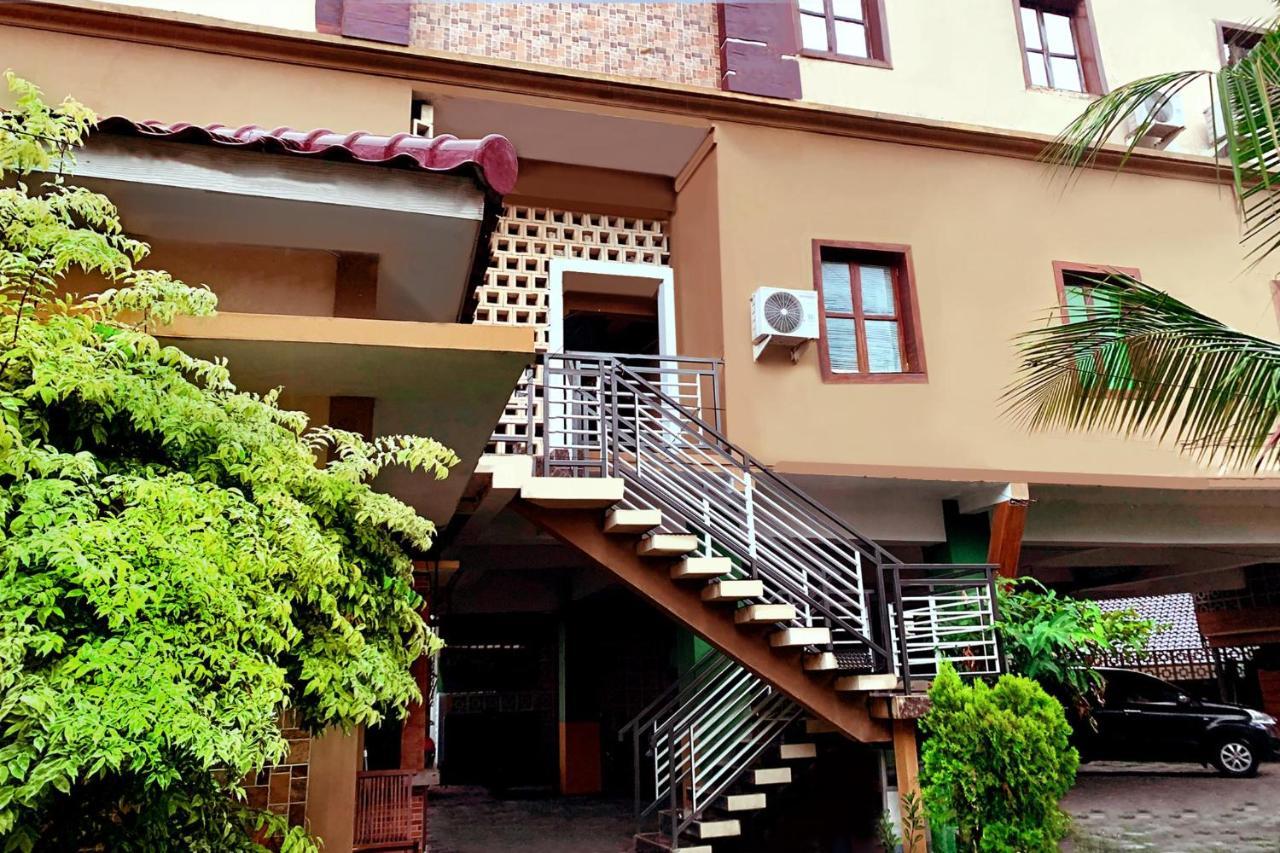 Omah Pelem Syariah Hostel Semarang Kültér fotó